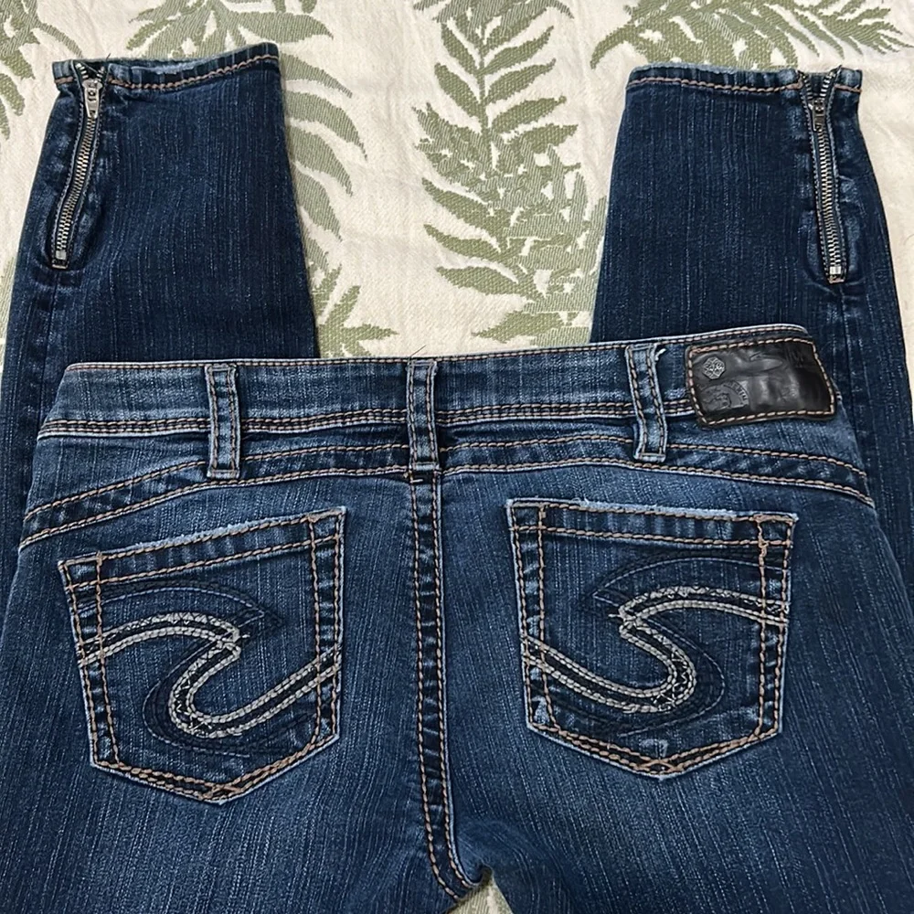 Silver Jeans 30W Camden Rose Ankle Crop Zip Zipper EUC - Picture 4 of 7